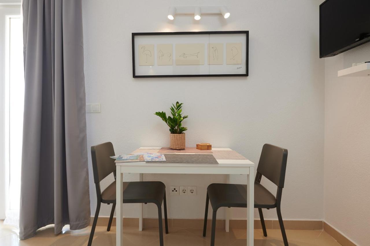 T&T Sea View Apartments Трогір Екстер'єр фото