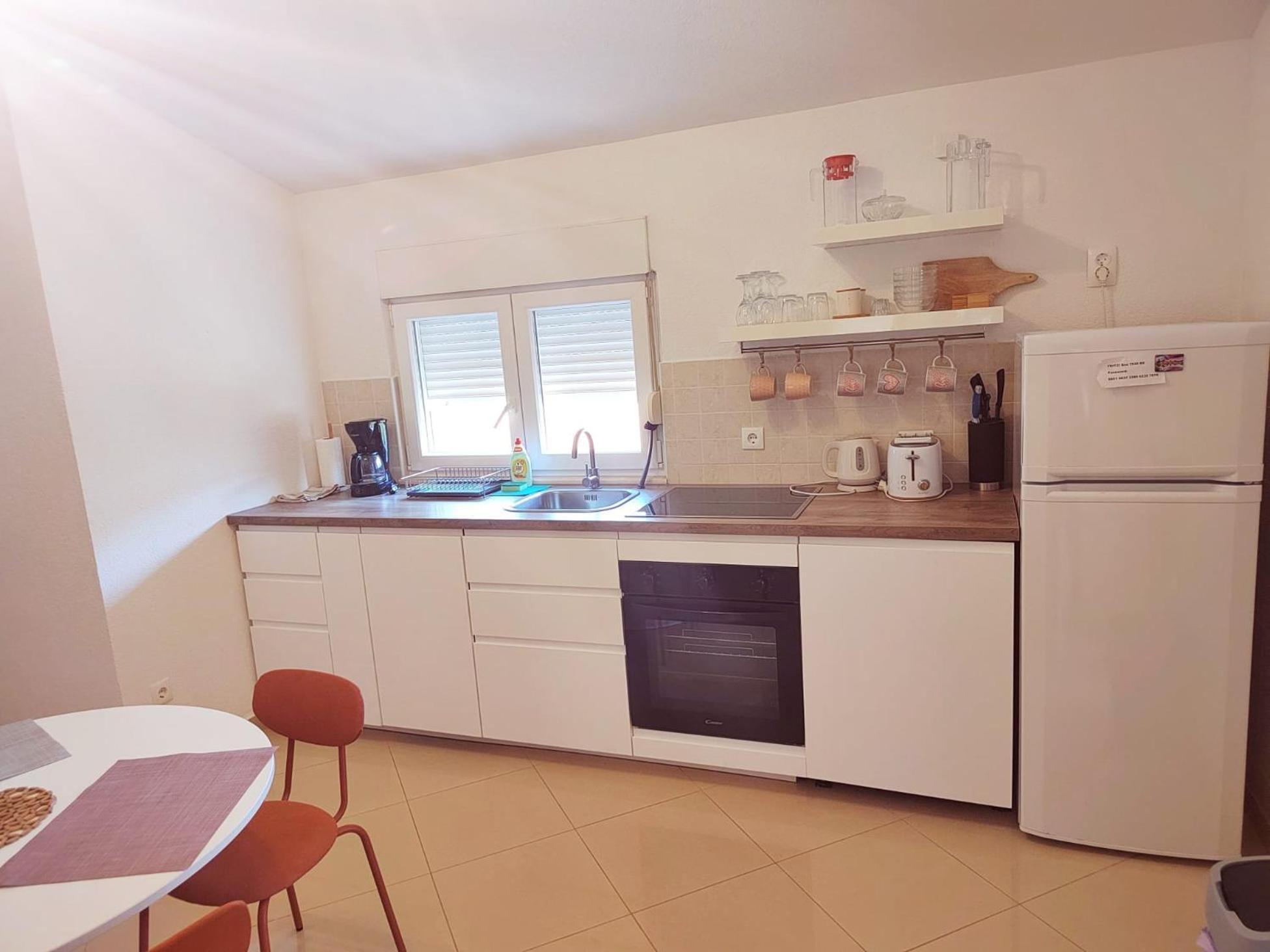 T&T Sea View Apartments Трогір Екстер'єр фото